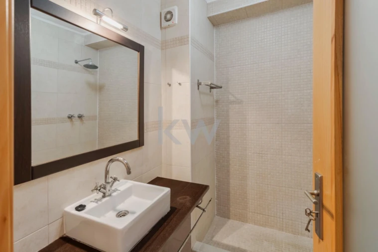 Moradia T5 para Venda em Santo Andre Foto 9