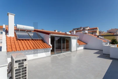Apartamento T3 para Venda em Carcavelos e Parede