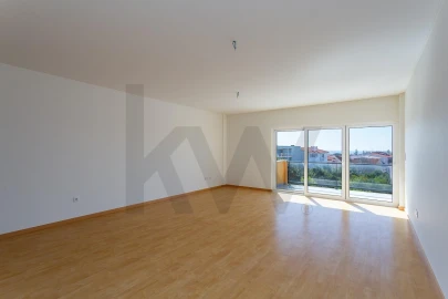 Apartamento T3 para Venda em Carcavelos e Parede