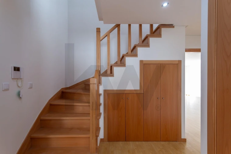 Apartamento T3 para Venda em Carcavelos e Parede Foto 19