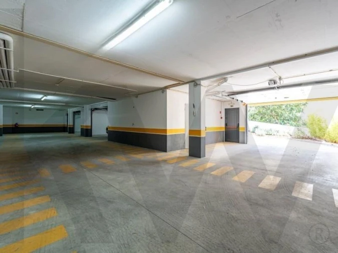 Apartamento T3 para Venda em Carcavelos e Parede Foto 51