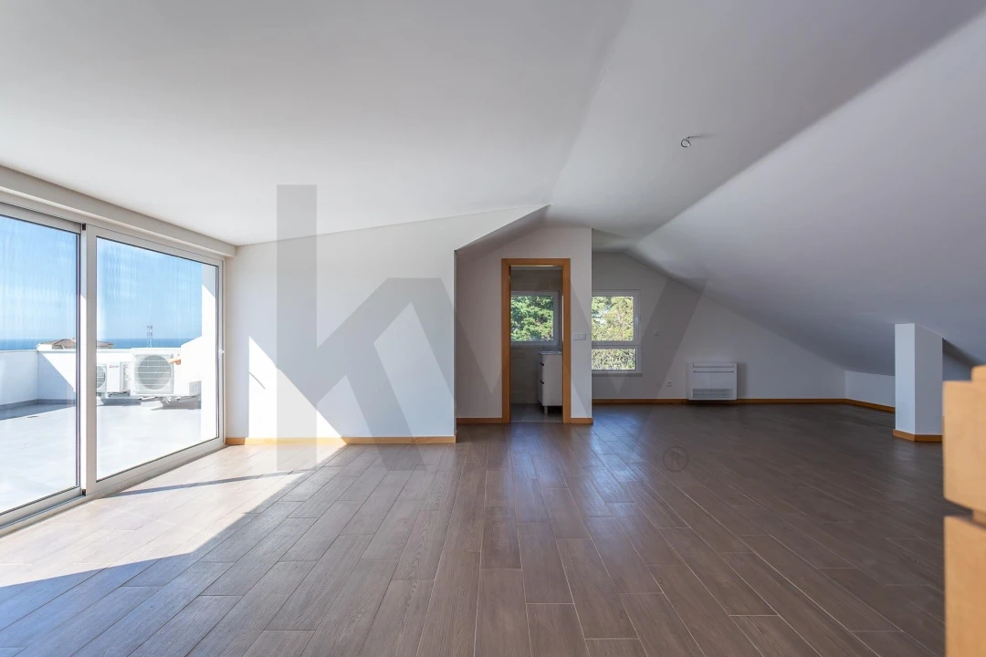Apartamento T3 para Venda em Carcavelos e Parede Foto 41