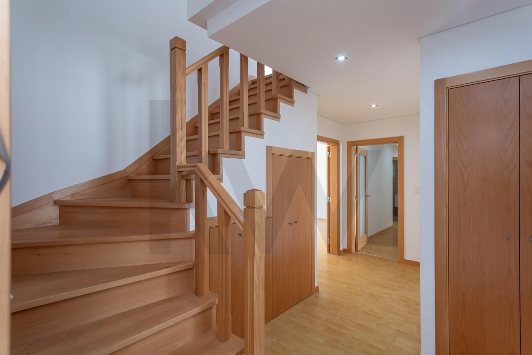 Apartamento T3 para Venda em Carcavelos e Parede Foto 18