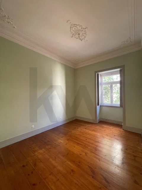 Apartamento T5 para Venda em Santo António