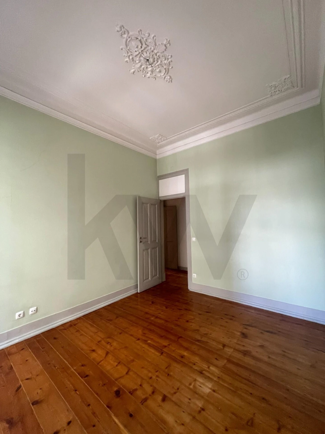 Apartamento T5 para Venda em Santo António Foto 23
