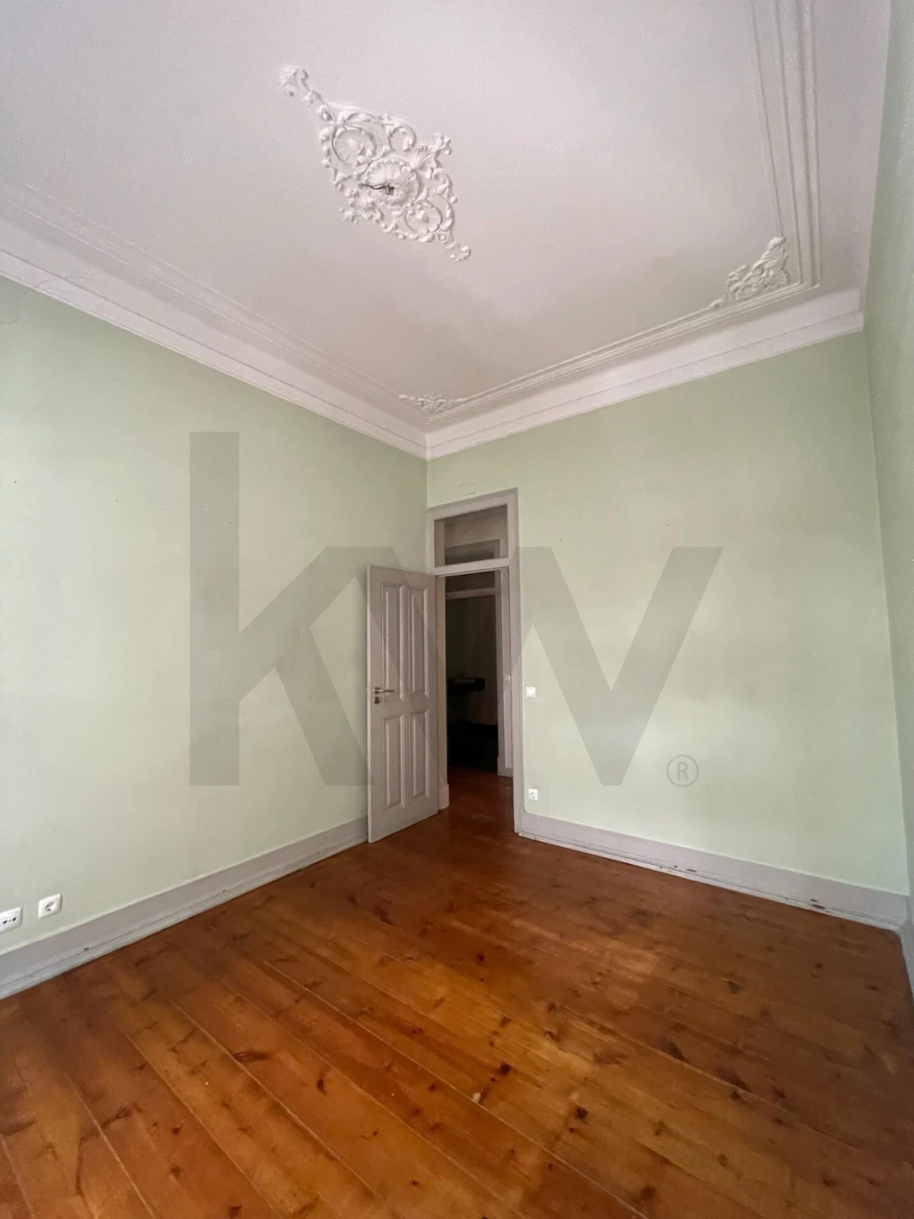 Apartamento T5 para Venda em Santo António Foto 28
