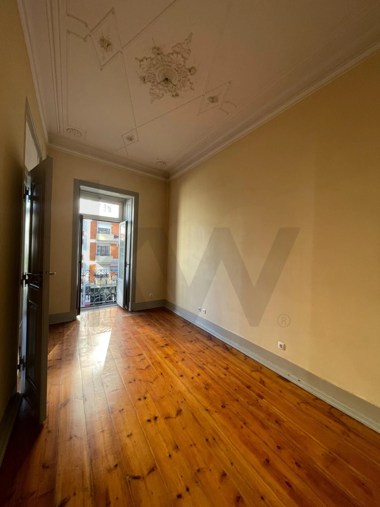 Apartamento T5 para Venda em Santo António Foto 12