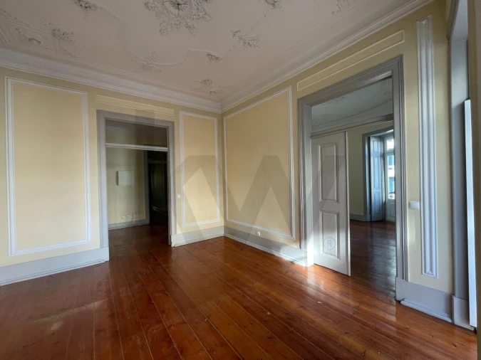 Apartamento T5 para Venda em Santo António Foto 13