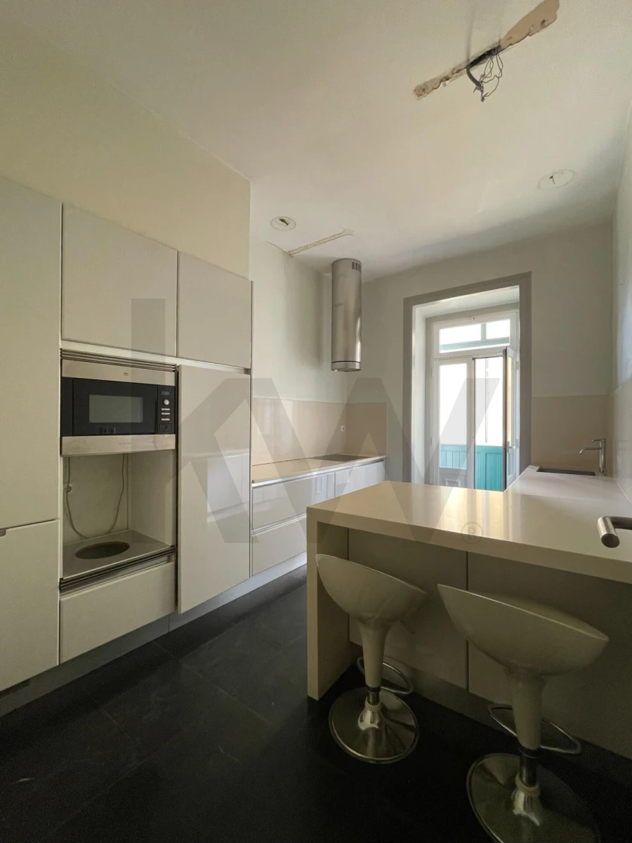 Apartamento T5 para Venda em Santo António Foto 42
