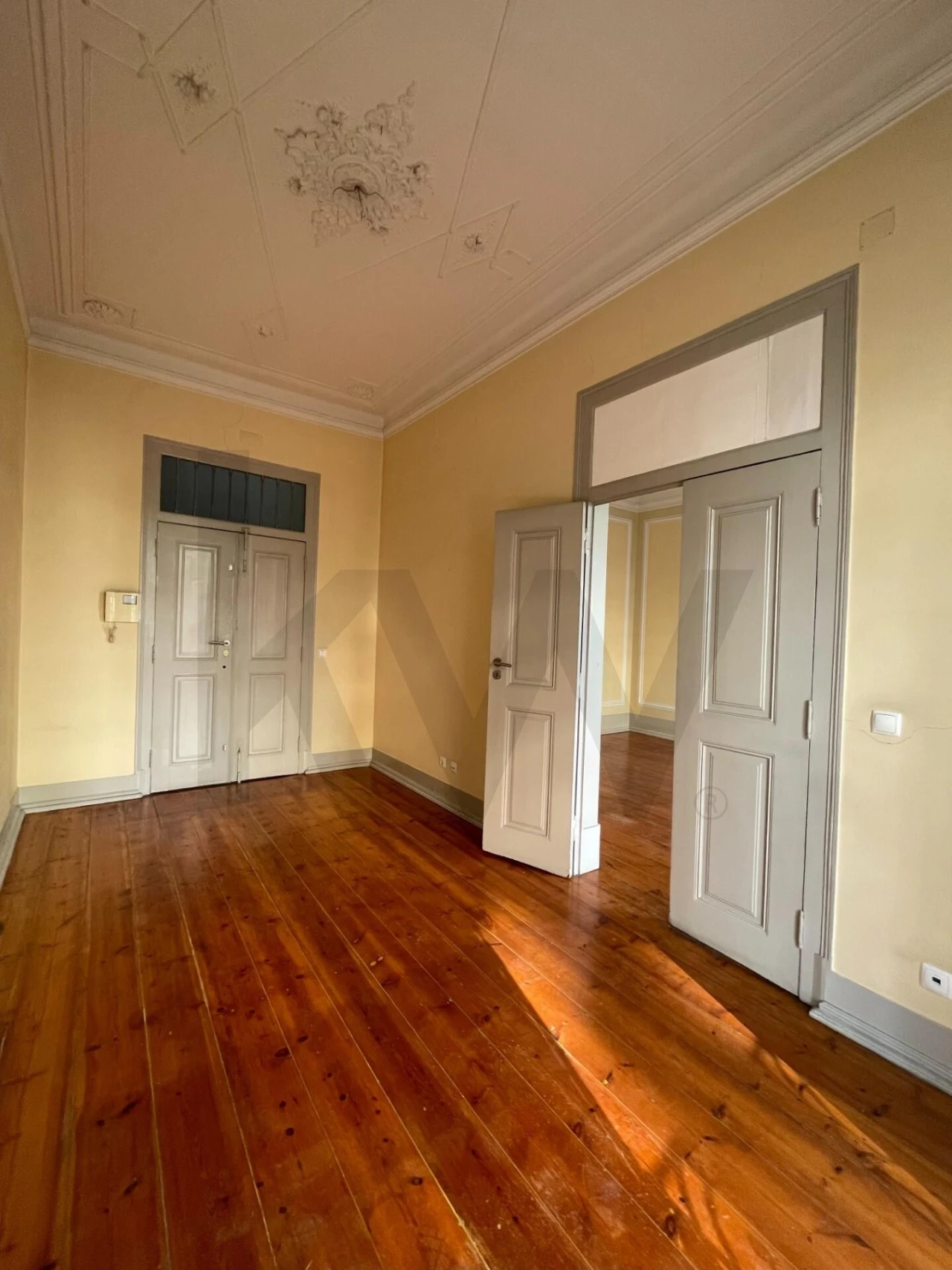 Apartamento T5 para Venda em Santo António Foto 10