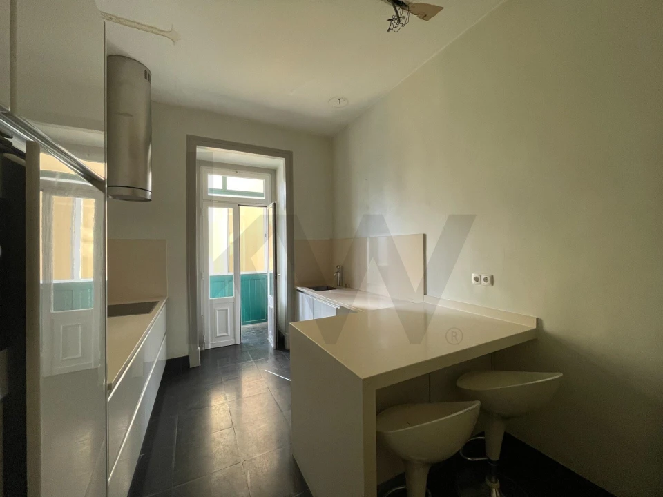 Apartamento T5 para Venda em Santo António Foto 43