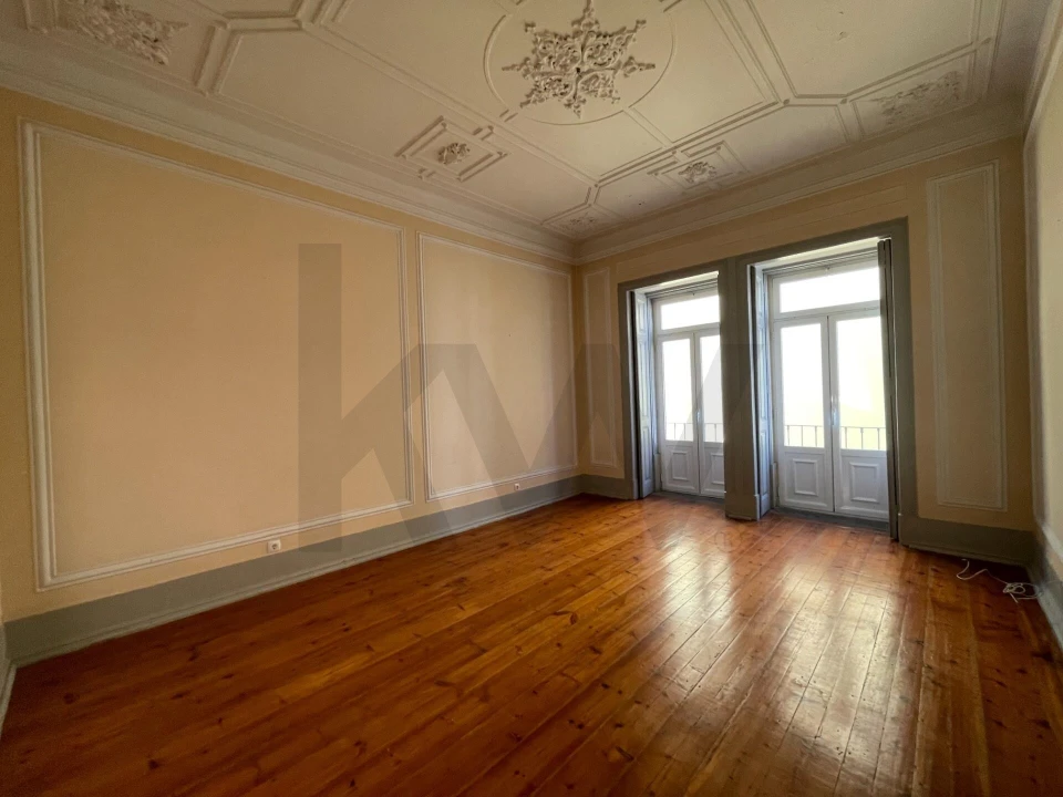 Apartamento T5 para Venda em Santo António Foto 2