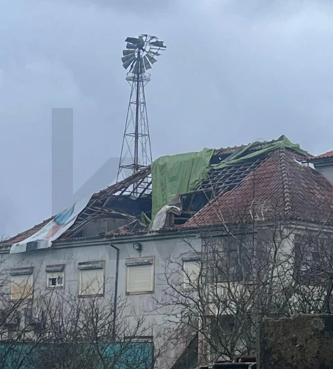Moradia T5 para Venda em Casais e Alviobeira