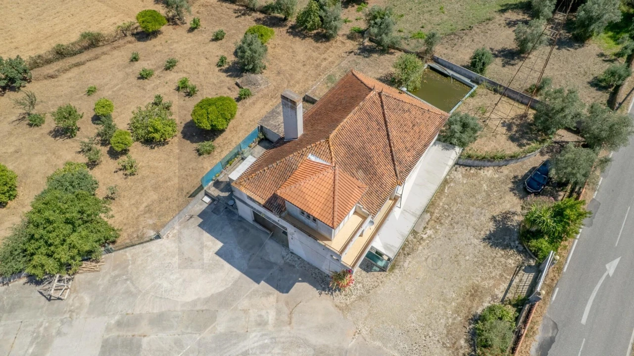 Moradia T5 para Venda em Casais e Alviobeira Foto 55