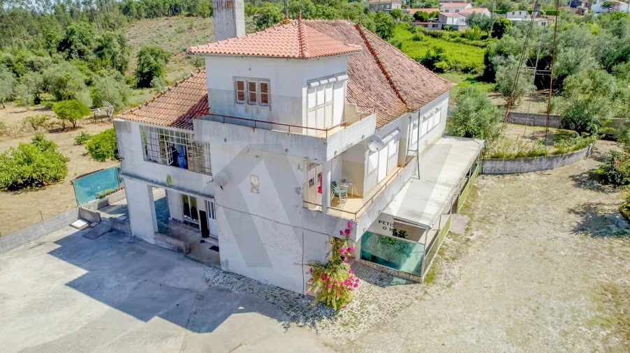 Moradia T5 para Venda em Casais e Alviobeira Foto 62