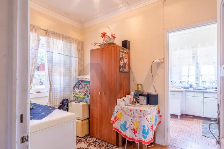 Moradia T5 para Venda em Casais e Alviobeira Foto 7