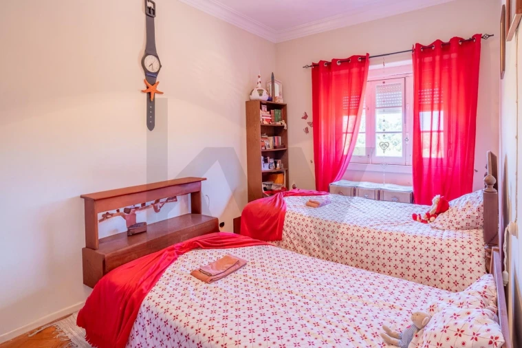 Moradia T5 para Venda em Casais e Alviobeira Foto 18