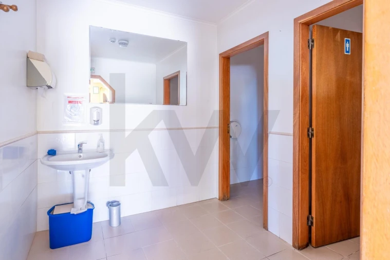 Moradia T5 para Venda em Casais e Alviobeira Foto 30