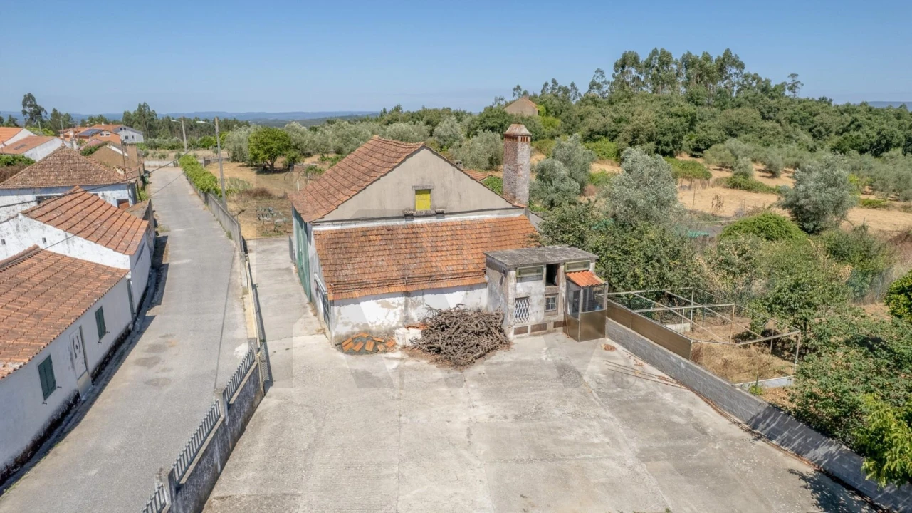 Moradia T5 para Venda em Casais e Alviobeira Foto 56