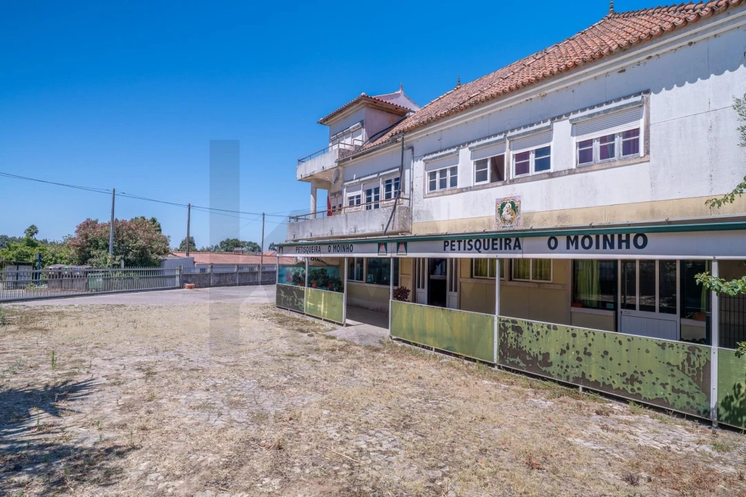 Moradia T5 para Venda em Casais e Alviobeira Foto 39