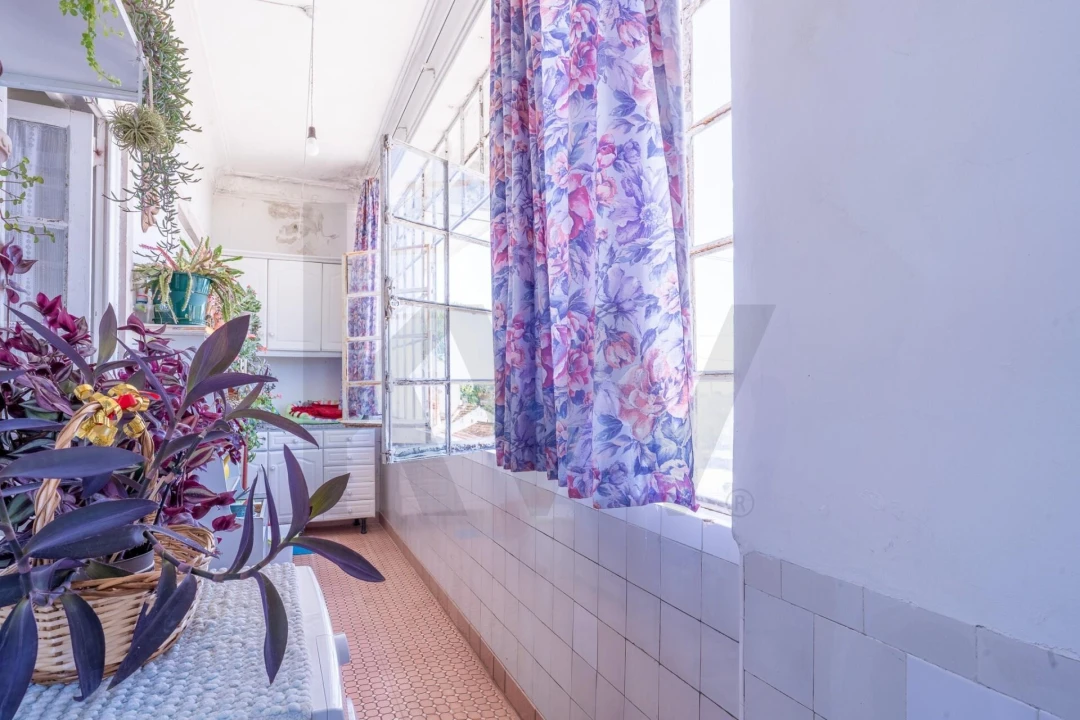 Moradia T5 para Venda em Casais e Alviobeira Foto 5