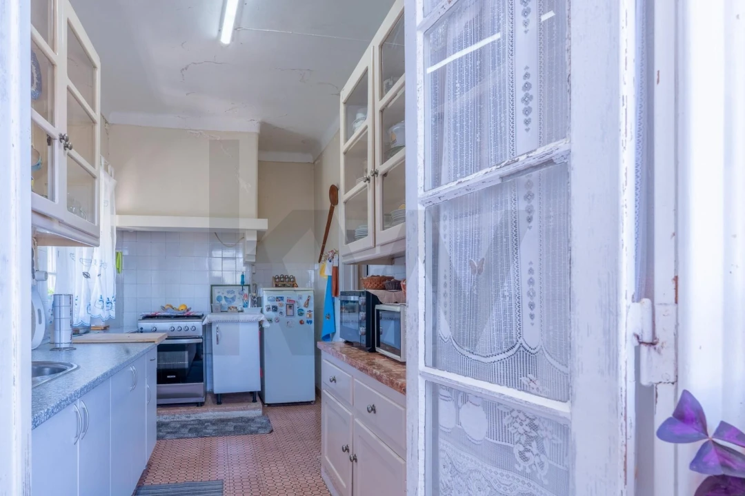 Moradia T5 para Venda em Casais e Alviobeira Foto 4