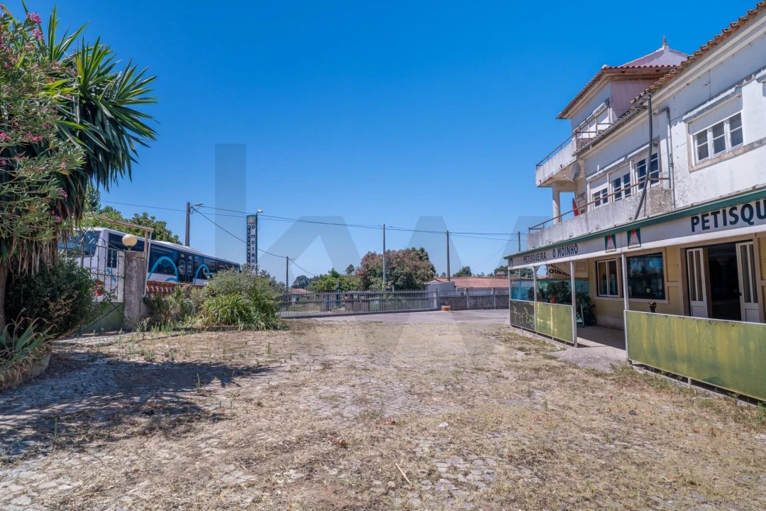 Moradia T5 para Venda em Casais e Alviobeira Foto 40