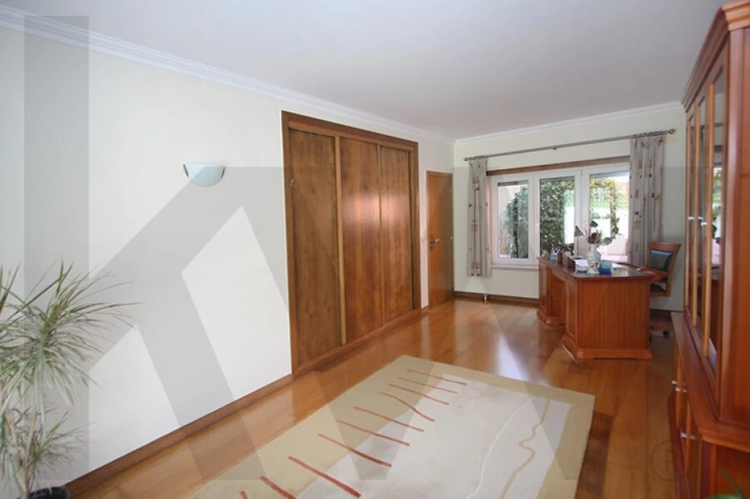 Moradia T4 para Venda em Foz do Arelho Foto 30