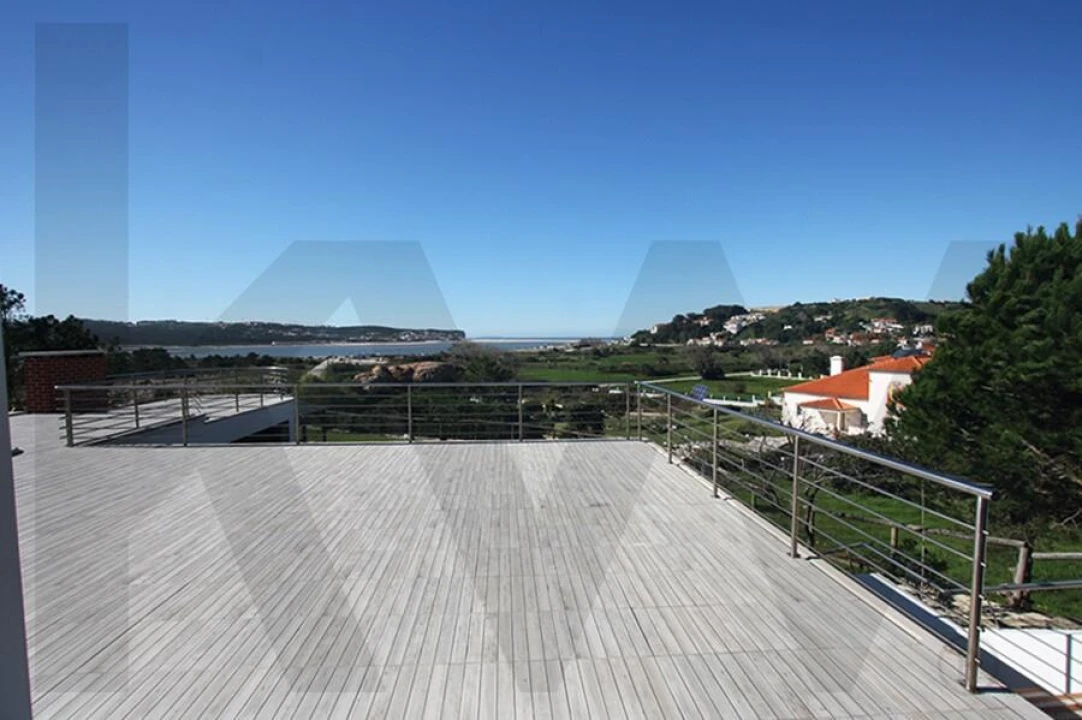 Moradia T4 para Venda em Foz do Arelho Foto 24