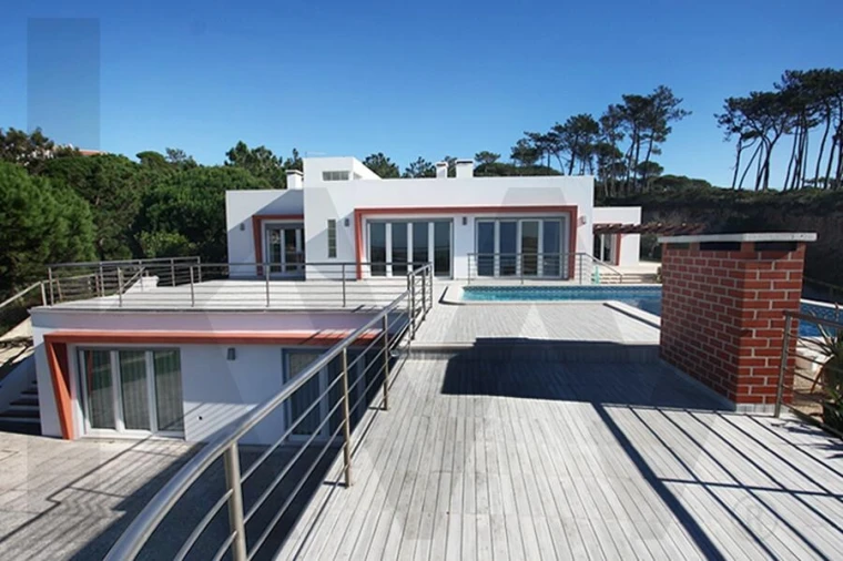 Moradia T4 para Venda em Foz do Arelho Foto 3