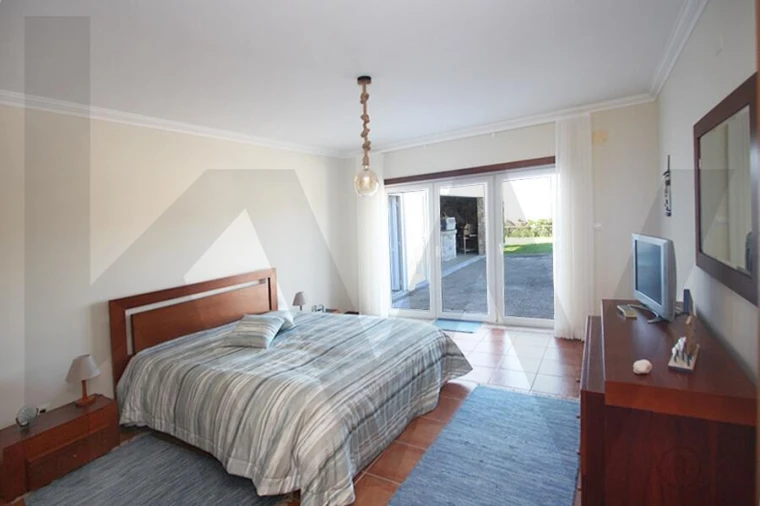 Moradia T4 para Venda em Foz do Arelho Foto 45