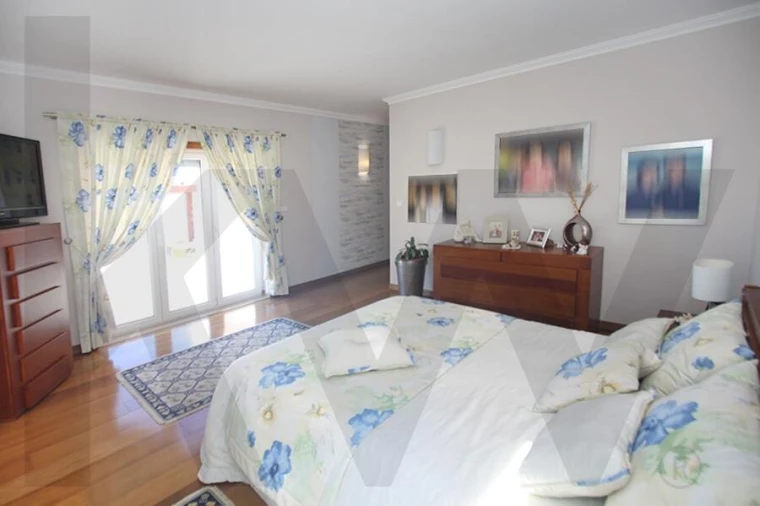 Moradia T4 para Venda em Foz do Arelho Foto 33