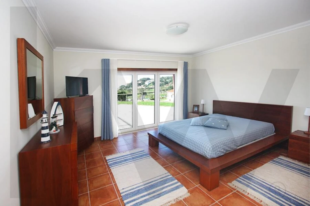 Moradia T4 para Venda em Foz do Arelho Foto 39