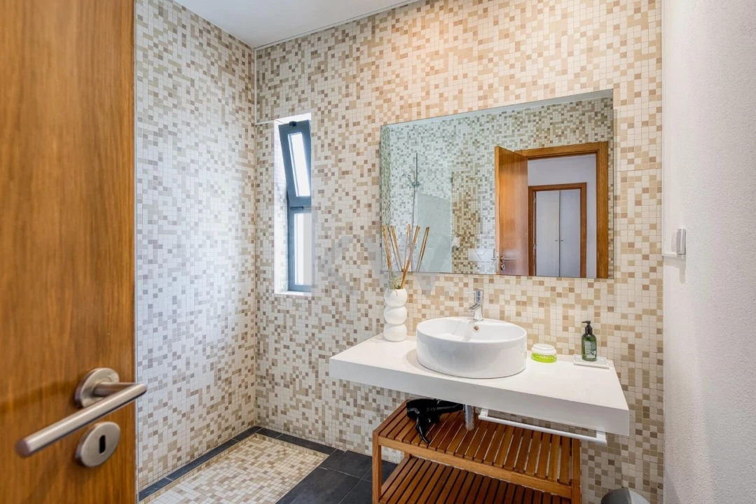 Moradia T6 para Venda em Vila de Sagres Foto 59