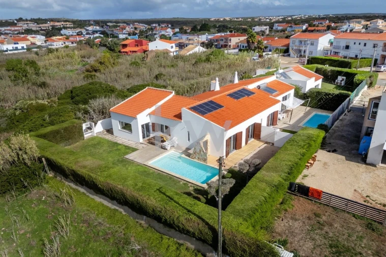 Moradia T6 para Venda em Vila de Sagres Foto 2