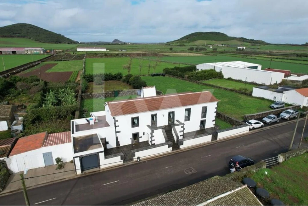 Moradia T5 para Venda em Guadalupe Foto 4