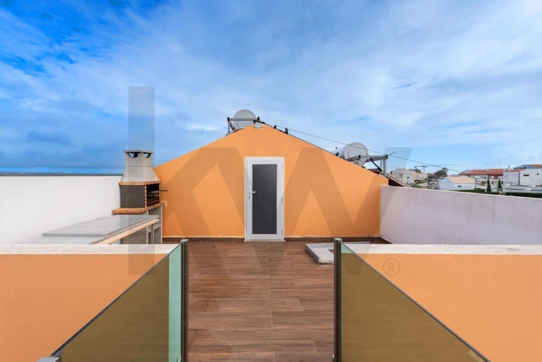 Moradia T6 para Venda em Vila de Sagres Foto 26