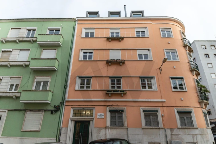 Apartamento T3 para Venda em Campo de Ourique Foto 44