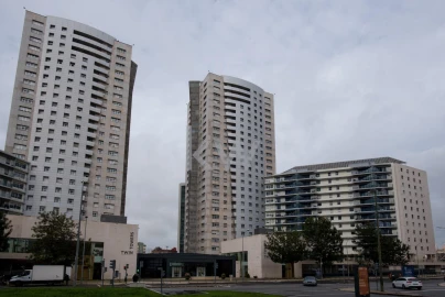 Apartamento T2 para Arrendamento em Campolide