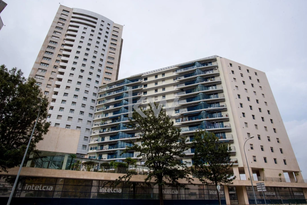 Apartamento T2 para Arrendamento em Campolide Foto 22