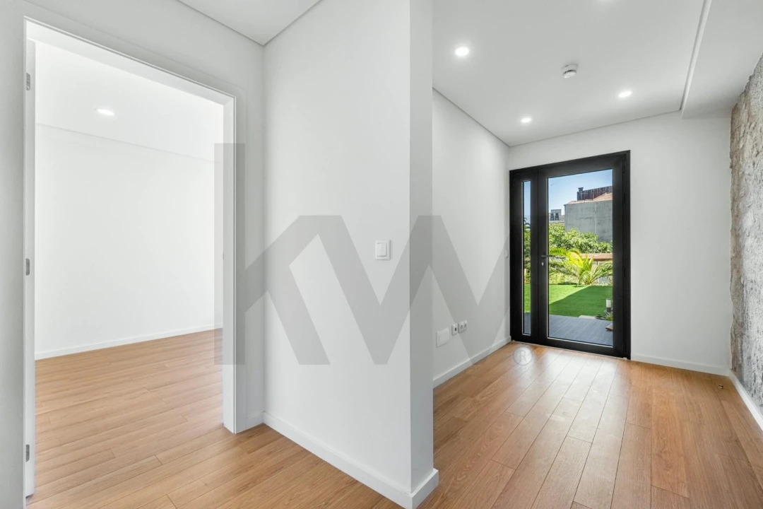 Apartamento T1 para Venda em Bonfim Foto 8
