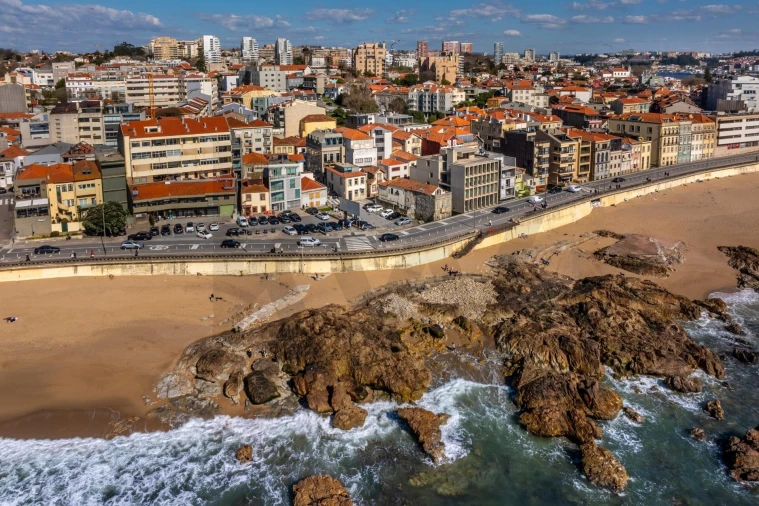 Moradia T3 para Venda em Aldoar, Foz do Douro e Nevogilde Foto 8
