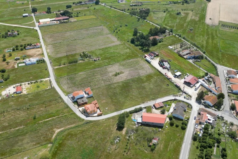 Terreno para Venda em Alpiarça Foto 3