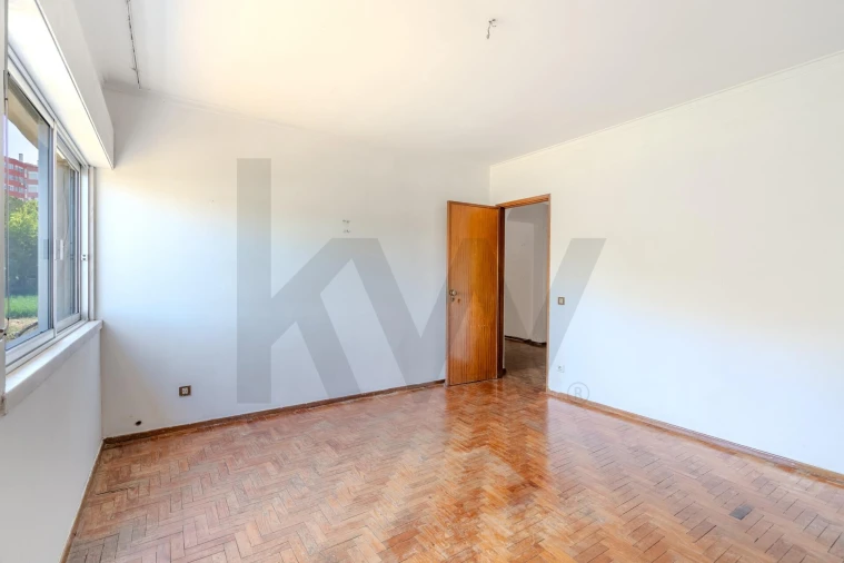 Prédio para Venda em Odivelas Foto 12