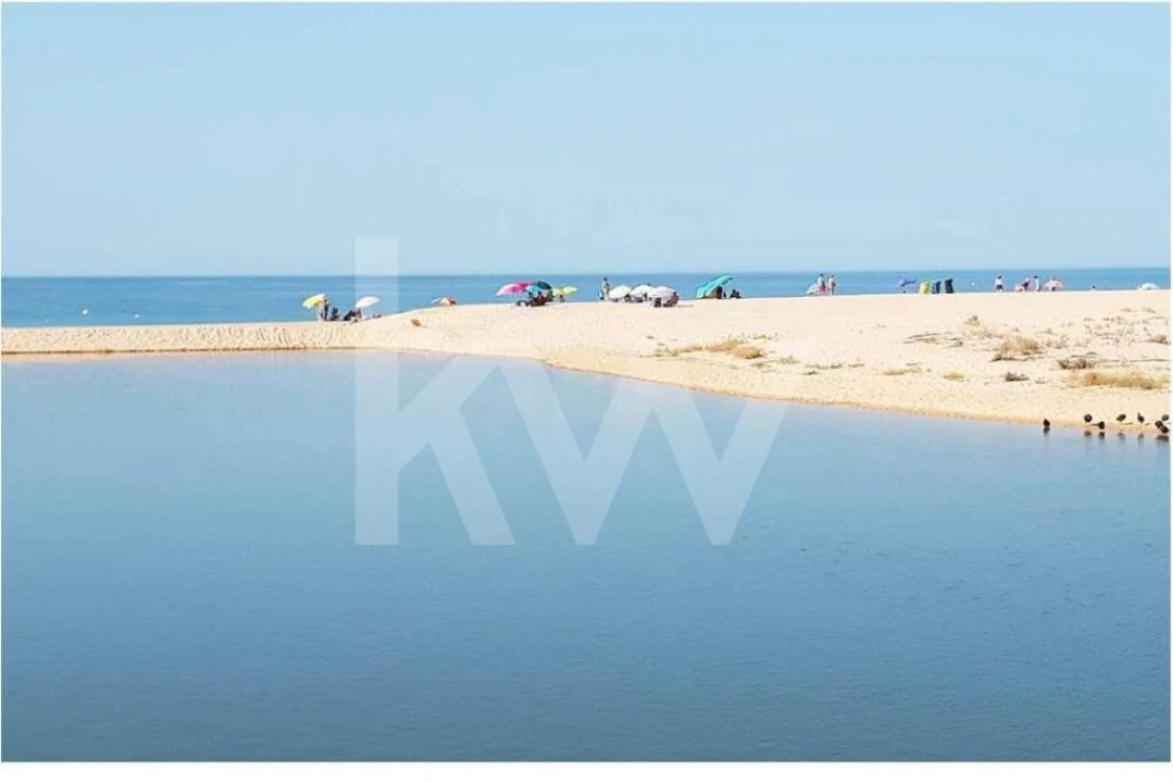 Moradia T5 para Venda em Guia Foto 58