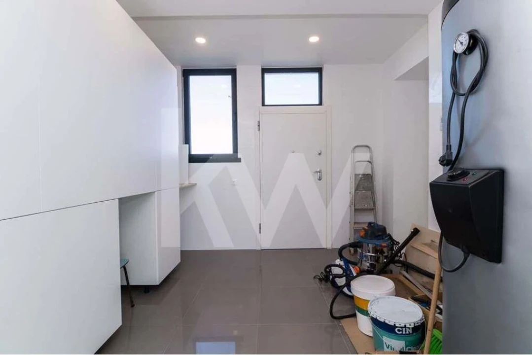 Moradia T5 para Venda em Guia Foto 49