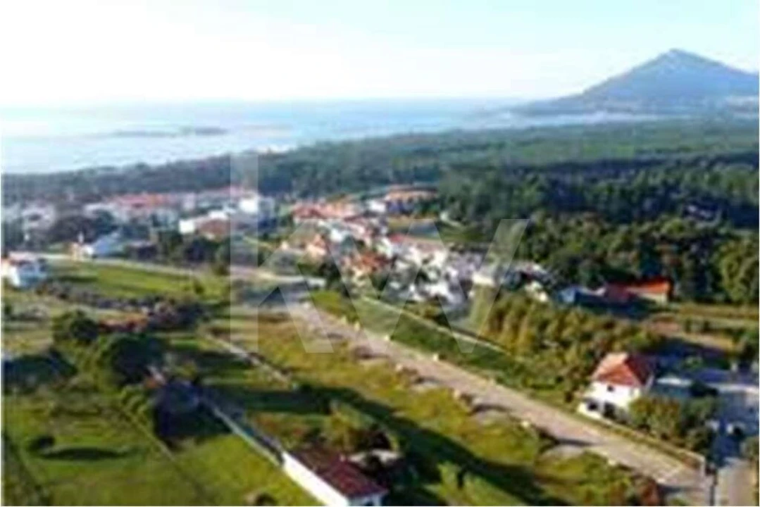 Terreno para Venda em Moledo e Cristelo Foto 1