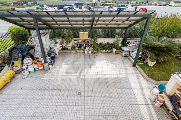 Moradia T5 para Venda em Vialonga Foto 25