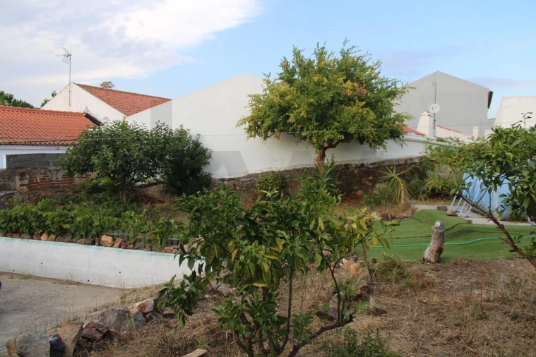 Moradia T2 para Venda em Santiago do Escoural Foto 19