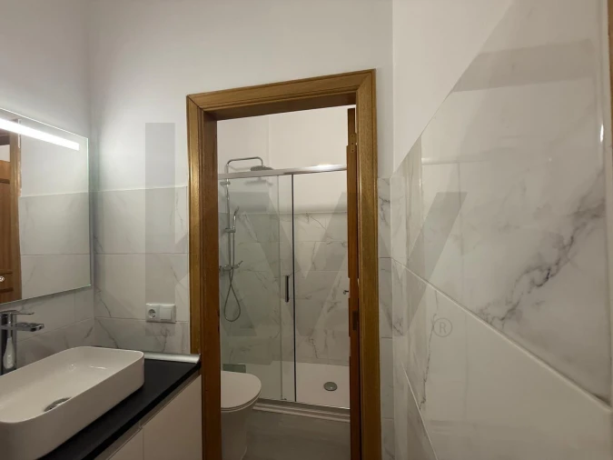 Apartamento T1 para Arrendamento em Queluz e Belas Foto 8